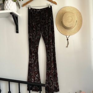 Velvet slight flare leggings